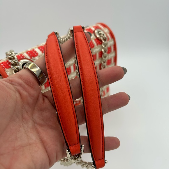 Kate spade Stylish Red and Cream Shoulder Bag - Picture 4 of 8